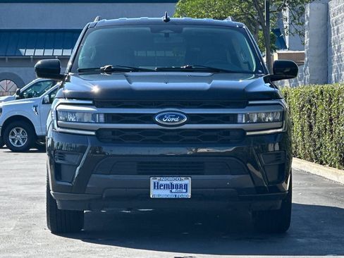 Used 2024 Ford Expedition Max XLT image 9