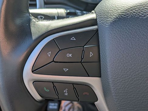 Certified 2022 Jeep Grand Cherokee Laredo E w/ Security & Convenience Group AWD/4WD image 16
