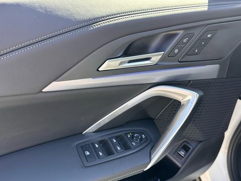 Used 2025 BMW X1 xDrive28i w/ Convenience Package image 17