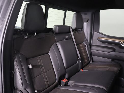 Used 2022 Chevrolet Silverado 1500 High Country w/ High Country Premium Package AWD/4WD image 34