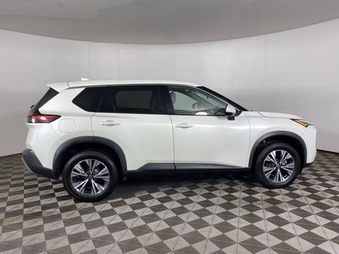 Used 2021 Nissan Rogue SV AWD/4WD image 10