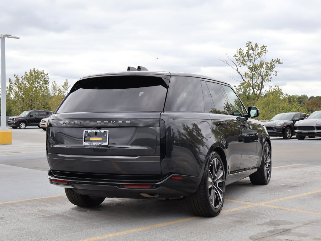 Used 2026 Land Rover Range Rover SE AWD/4WD image 7