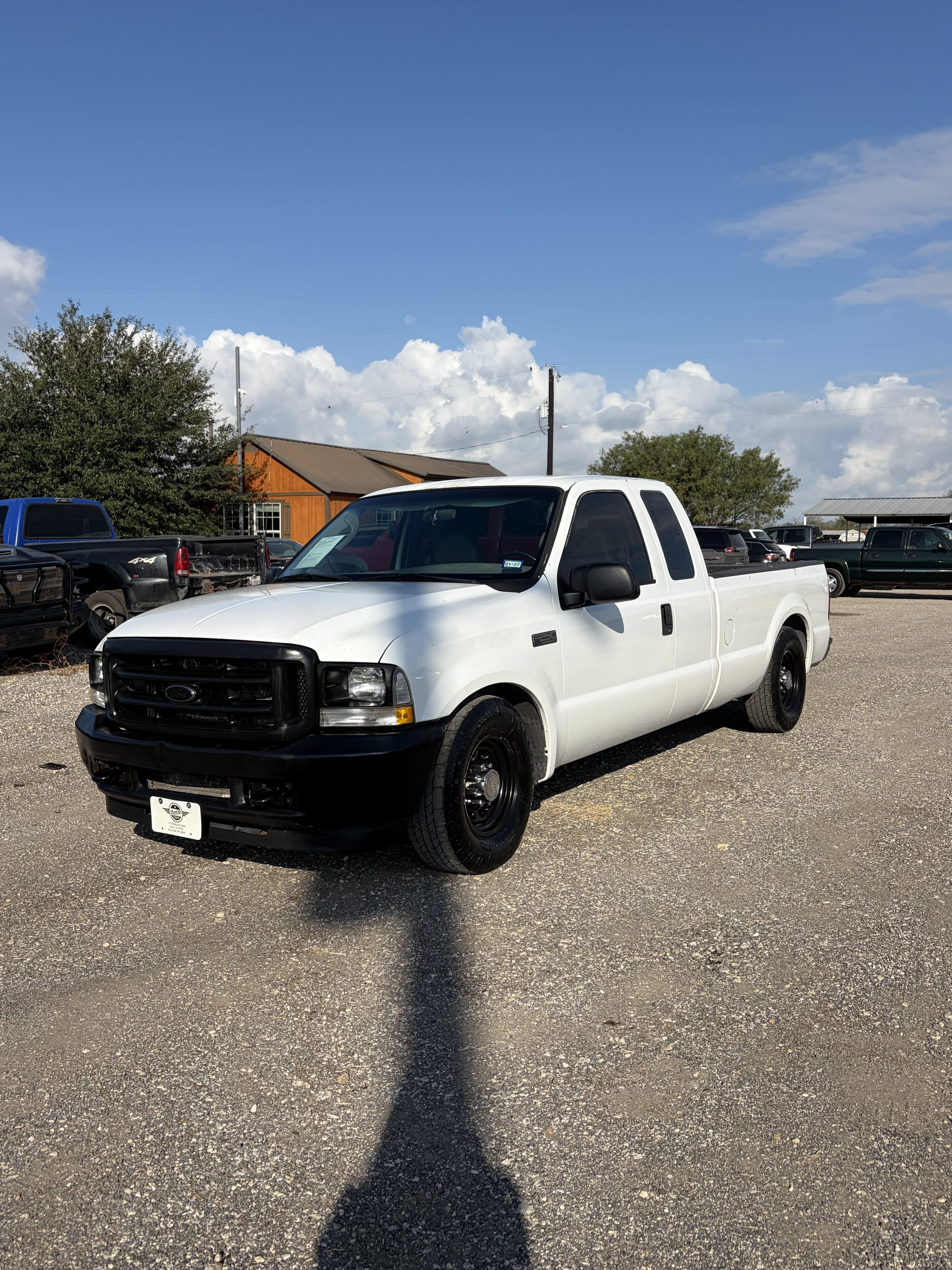 Used 2003 Ford F250 2WD SuperCab Super Duty image 1