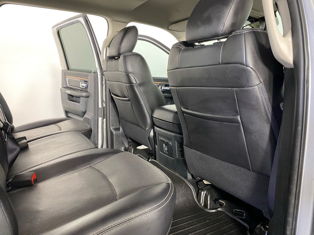 Used 2017 RAM 1500 Laramie w/ Convenience Group AWD/4WD image 18