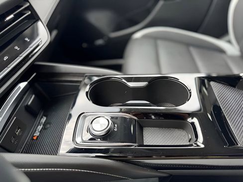 Used 2024 Buick Envision Sport Touring image 22