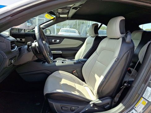 Used 2024 Ford Mustang GT Premium image 14