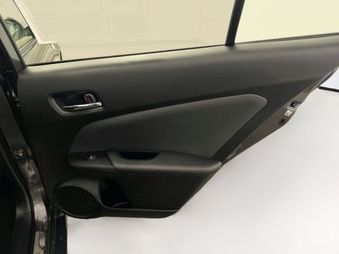 Used 2017 Toyota Prius Prime Advanced w/ Carpet Mat Package FWD image 31