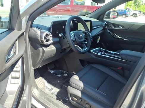 New 2026 Chevrolet Equinox LT FWD image 6