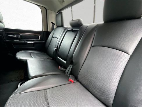 Used 2015 RAM 1500 Laramie w/ Convenience Group AWD/4WD image 23