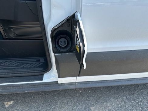 New 2025 Ford Transit 250 Low Roof image 14