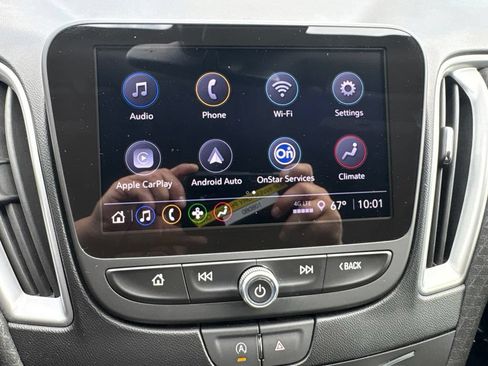Used 2023 Chevrolet Malibu LT FWD image 19