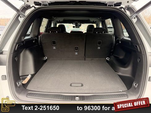 New 2025 Jeep Grand Cherokee Laredo X image 17