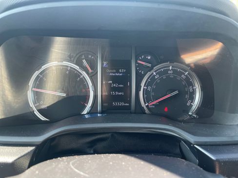 Used 2023 Toyota 4Runner TRD Off-Road Premium image 10