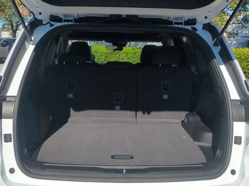 New 2025 Jeep Grand Cherokee Laredo w/ MOPAR Finishing Package image 14