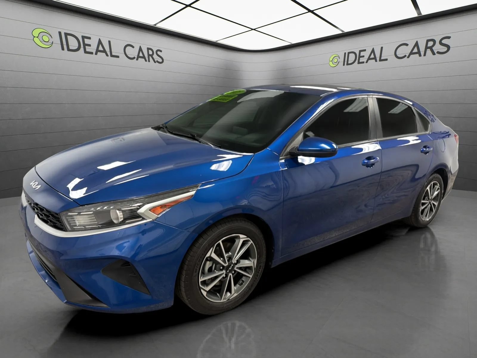 Used 2023 Kia Forte LXS FWD image 1