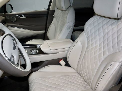 Used 2024 Genesis GV80 3.5T w/ Prestige Matte Package image 27