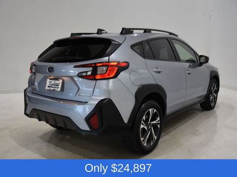Used 2024 Subaru Crosstrek 2.0i Premium image 4