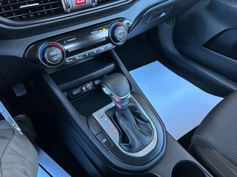 Used 2019 Kia Forte LXS image 6