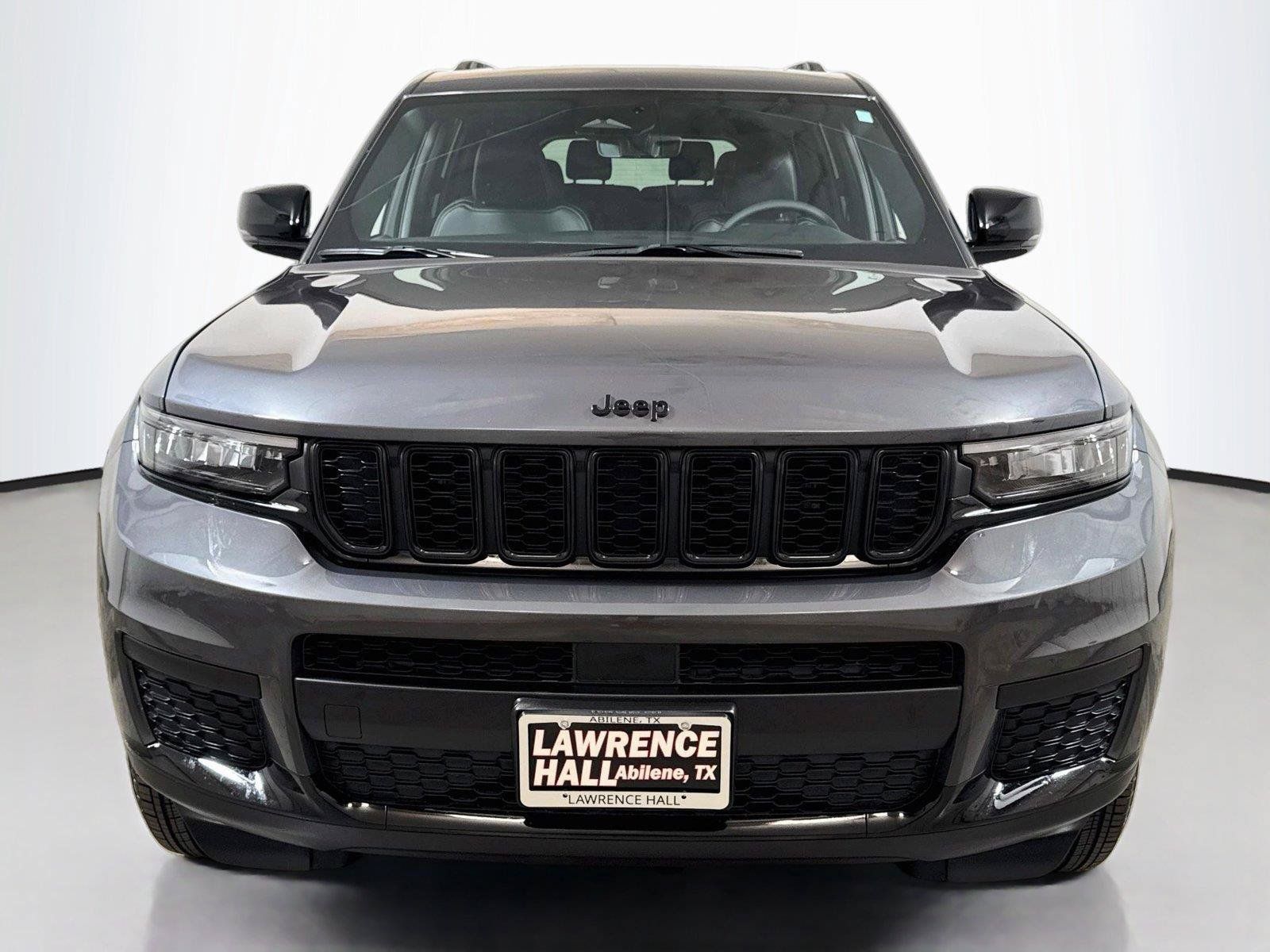 Used 2025 Jeep Grand Cherokee L Altitude RWD image 2