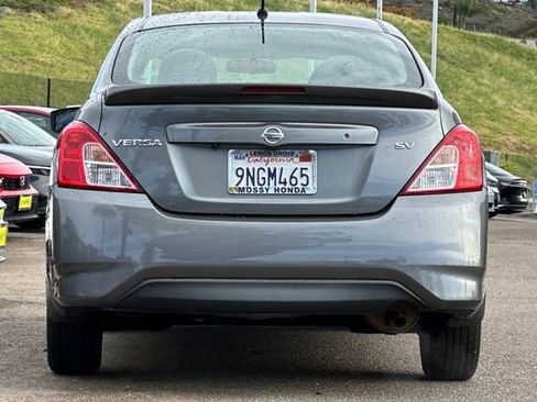 Used 2019 Nissan Versa SV image 6