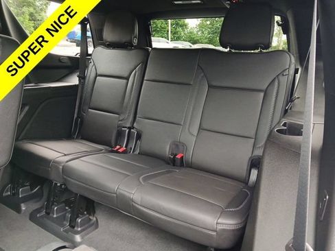 Used 2023 GMC Yukon Denali AWD/4WD image 12
