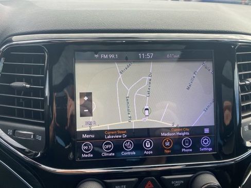 Used 2020 Jeep Grand Cherokee Limited w/ Luxury Group II image 19