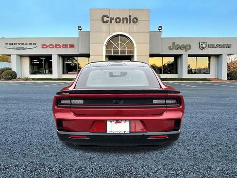 Used 2024 Dodge Charger Daytona Scat Pack w/ Plus Group AWD/4WD image 4