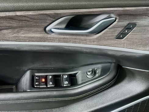 Used 2022 Jeep Grand Cherokee Limited 4xe image 15