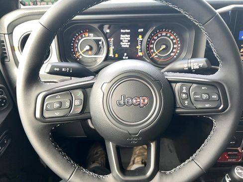 New 2026 Jeep Gladiator Sport image 39