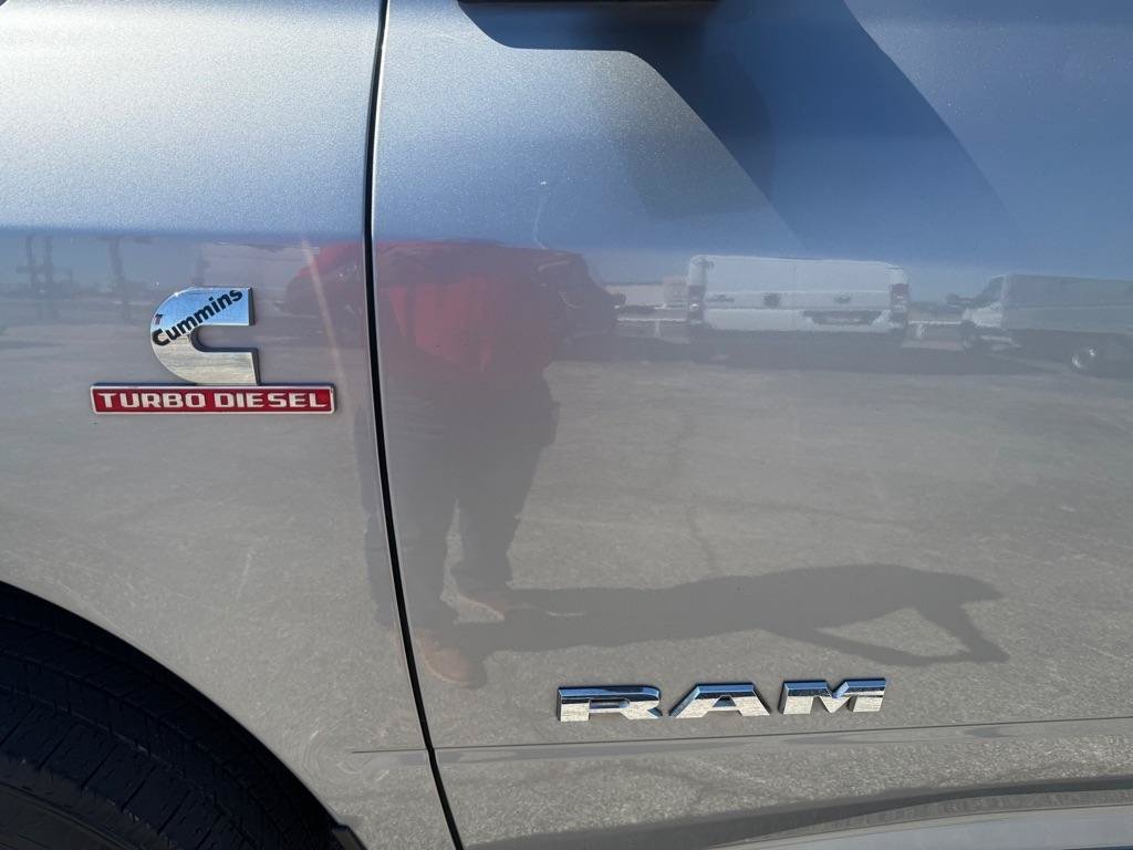 Used 2022 RAM 2500 Tradesman RWD image 11