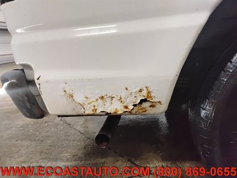 Used 2006 Ford E-150 and Econoline 150 RWD image 18