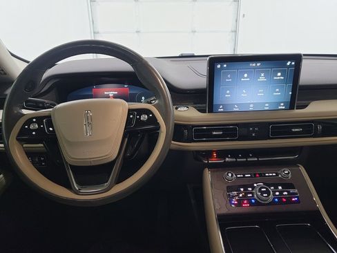 Used 2023 Lincoln Aviator Reserve w/ Equipment Group 201A image 12