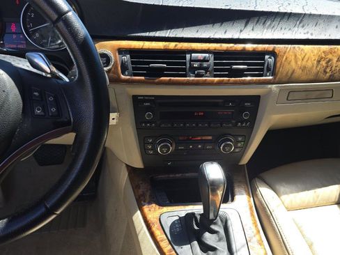 Used 2008 BMW 328i Coupe w/ Sport Pkg image 11