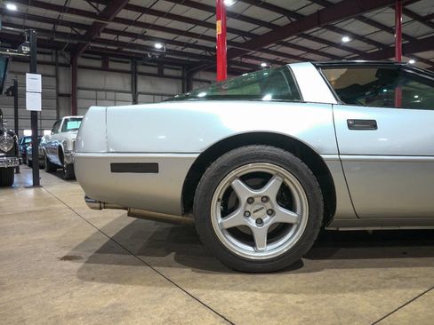 Used 1996 Chevrolet Corvette Coupe image 9
