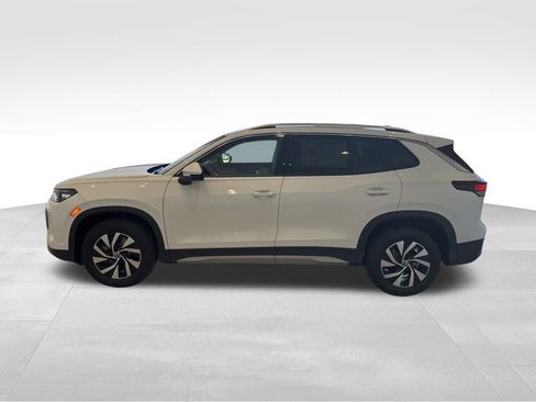 New 2025 Volkswagen Tiguan S image 2