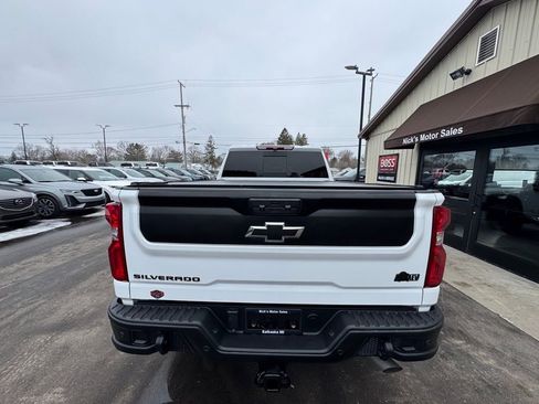 Used 2024 Chevrolet Silverado 2500 ZR2 w/ ZR2 Bison Edition image 68