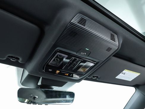 New 2026 Volkswagen Tiguan SE R-Line image 65