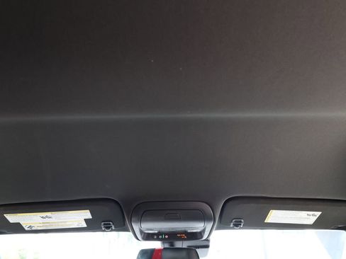 Used 2021 Cadillac XT4 Premium Luxury w/ Driver Awareness Package image 18