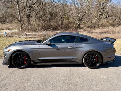 Used 2021 Ford Mustang Shelby GT500 w/ Technology Package image 4