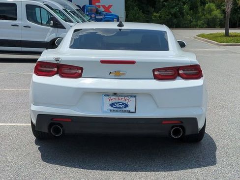 Used 2023 Chevrolet Camaro LT image 5