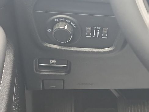 New 2026 Jeep Grand Cherokee L Laredo image 27