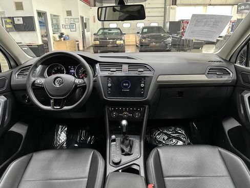 Used 2021 Volkswagen Tiguan S image 18