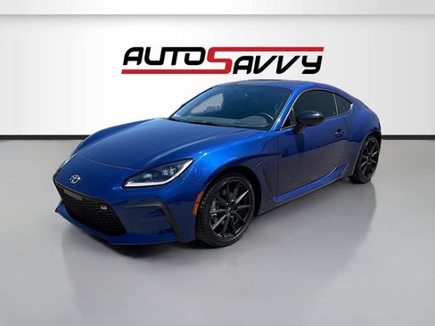 Used 2025 Toyota GR86 Premium w/ ALL Weather Mat Package (TMS) RWD image 3