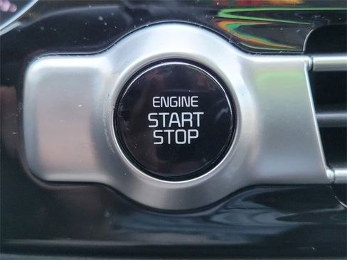 Used 2021 Kia Seltos SX image 23