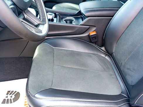 New 2025 Jeep Grand Cherokee L Altitude RWD image 11