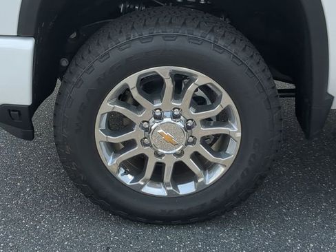 New 2025 Chevrolet Silverado 2500 LT w/ Z71 Chrome Sport Edition image 15