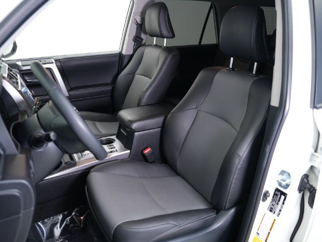 Used 2021 Toyota 4Runner SR5 Premium w/ Moonroof Package AWD/4WD image 6