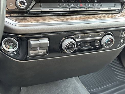 Used 2024 Chevrolet Silverado 2500 LT image 23