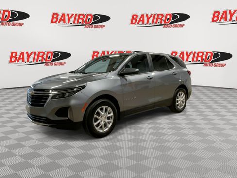 Used 2023 Chevrolet Equinox LT w/ Driver Convenience Package FWD image 5