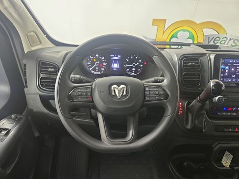 Used 2025 RAM ProMaster 2500 w/ Safety Group FWD image 15